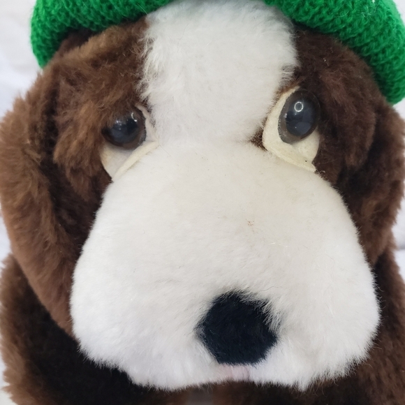 Vintage Chosun Bassett Hound Dog Plush Stuffed Animal 8 Inch Winter Beanie Hat - Picture 2 of 12
